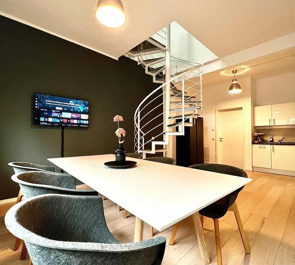 Elegante Maisonette Duesseldorf 0*, דיסלדורף גרמניה